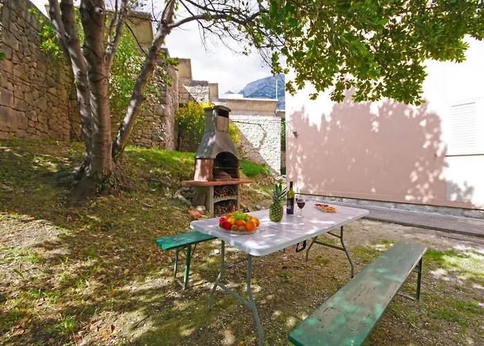 By The Sea - 19202 Makarska