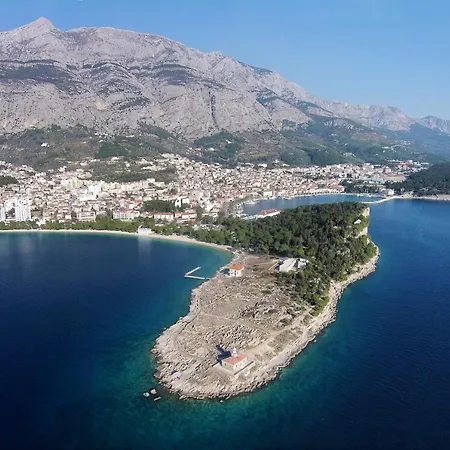 By The Sea - 19202 * Makarska