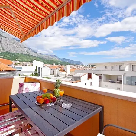 By The Sea - 19202 * Makarska