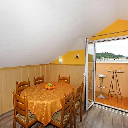 By The Sea - 19202 Apartman Makarska