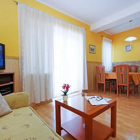 Appartamento By The Sea - 19202 *